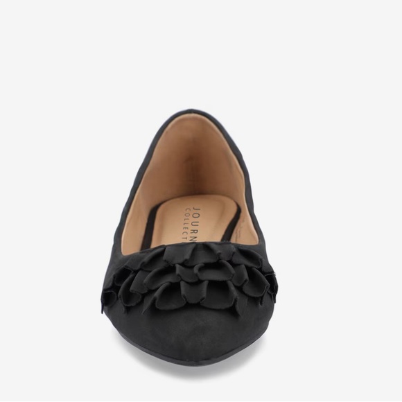 Journee Coll. Judy Black Ruffled Pointed Toe Ballet Slip On Flat Shoe 6 … - Picture 3 of 16